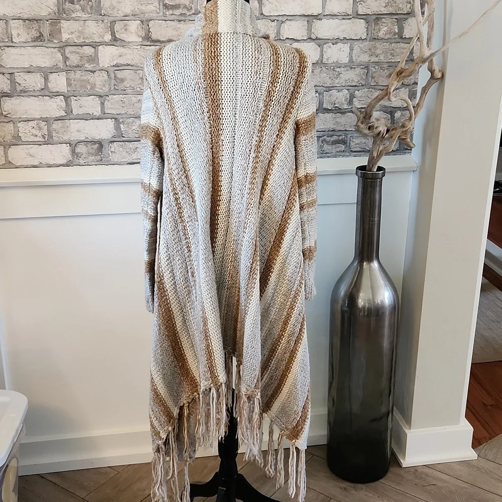 Cardigan - Picture 3 of 6